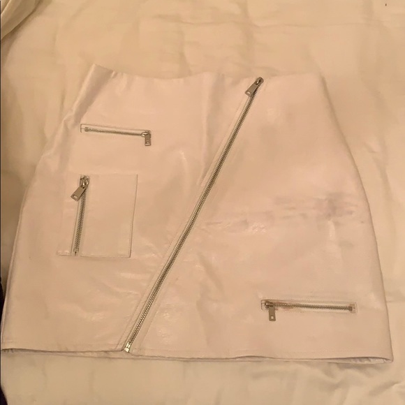 I.AM.GIA Courtney White Leather Skirt - Picture 4 of 4